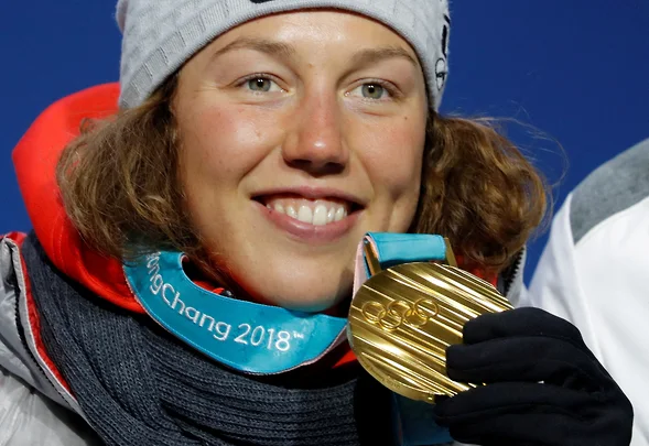 Трагедия в горах Пакистана: олимпийская чемпионка по биатлону Лаура Дальмайер погибла при камнепаде