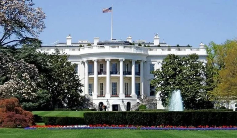 Белый дом опубликовал расписание сегодняшней встречи Трампа с Зеленским
