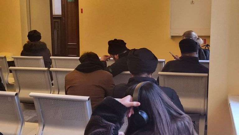 Агентства-посредники обещают иностранным студентам страну счастья, но в реальности - все иначе