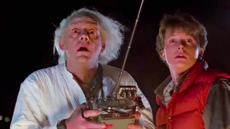 DeLorean снова в пути: к 40-летию «Назад в будущее» Universal возвращает первую часть на большие экраны США