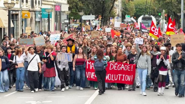 Франция готовится к масштабной забастовке 18 сентября: транспорт, школы, аптеки и энергетика