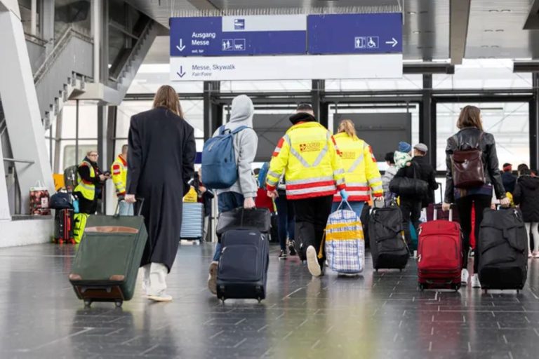 Евросоюз согласовал план отказа от временной защиты украинских беженцев