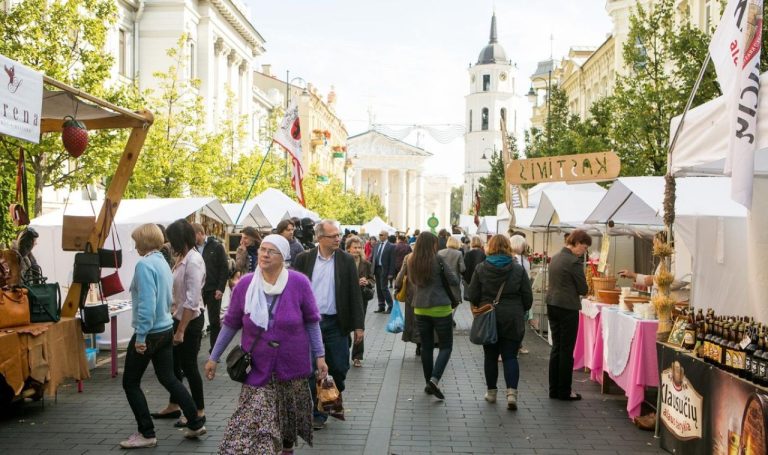 Вильнюс приглашает провести выходные на Ярмарке народов