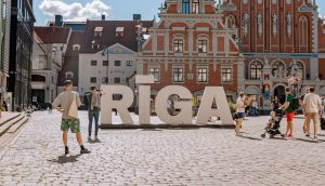 Уникальной латвийской голубой корове грозит исчезновение: фермеры бьют тревогу