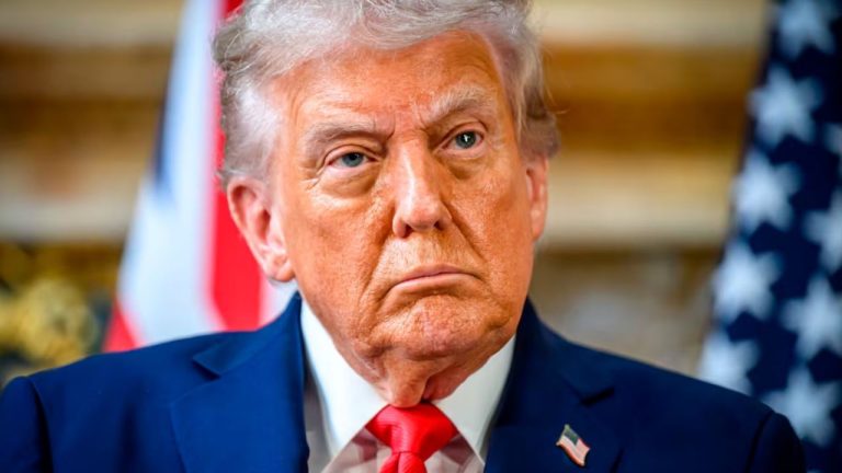 100 тысяч долларов за рабочую визу: Трамп увеличивает плату для иностранцев