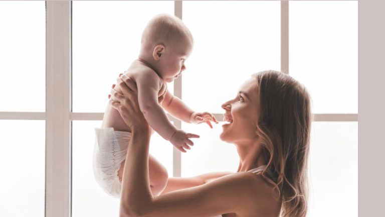 В Латвии увеличивают пособия по рождению ребёнка и по уходу за ребёнком