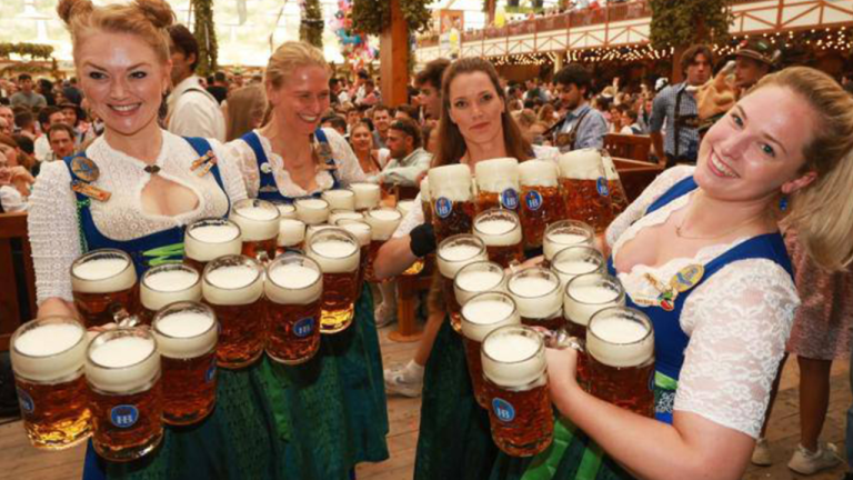 «Не приходите на Октоберфест!» В Мюнхене полиция временно закрыла вход на фестиваль из-за толп