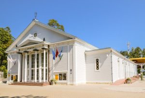 Пеламуши, аранчини, дим-сам: Неделя ресторанов в Юрмале. Меню и цены