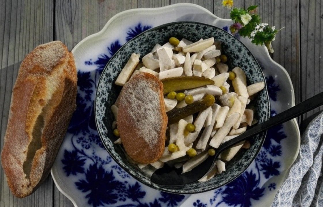 Салат из языка. Будет в сто раз вкуснее, если нарезать всё соломкой!