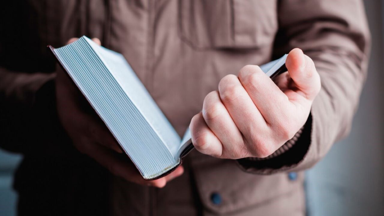 В Узбекистане заключенные могут сокращать срок за счет чтения книг: 3 дня - за каждую