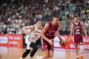 EuroBasket: Латвия выиграла у Чехии 109:75