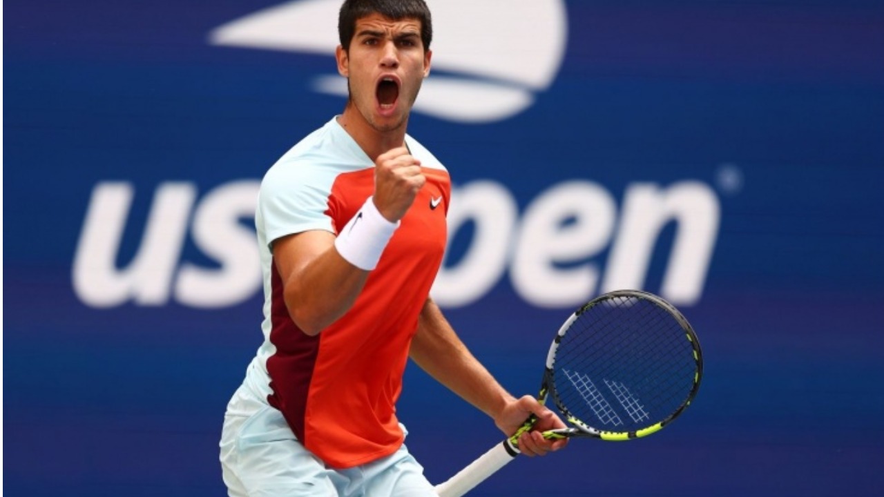 Алькарас победил Джоковича и вышел в финал US Open