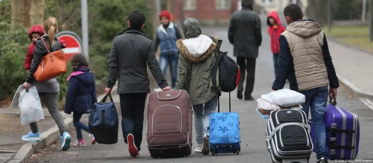 Европа за полгода приняла 399 тысяч прошений об убежище: лидирует Франция