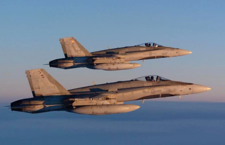 Канадские истребители CF-18 пролетят над Милдой в пятницу около 11 утра