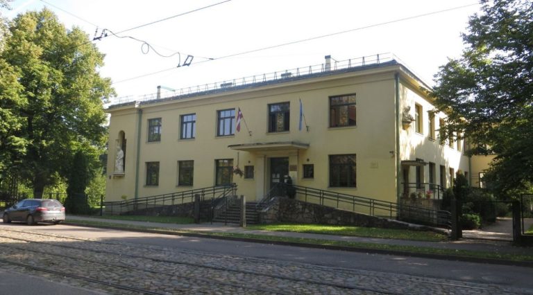 Утечка газа: в Риге были эвакуированы дети из детсада Madariņa