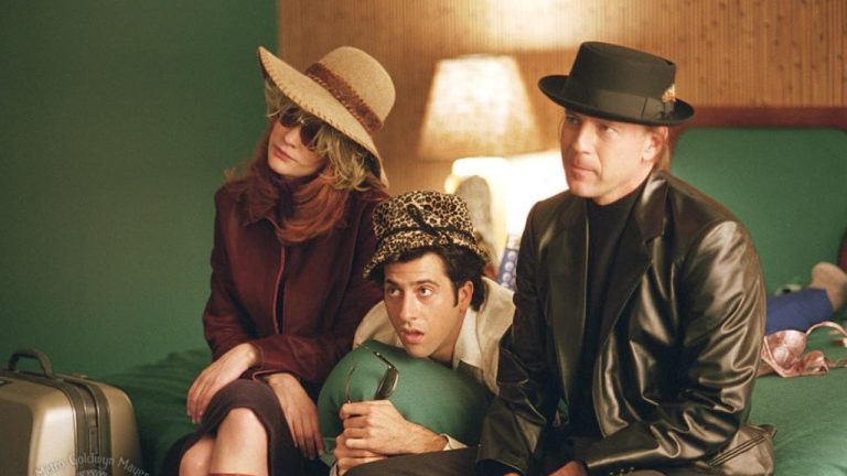 Подзабытый шедевральный фильм с Брюсом Уиллисом от режиссера «Человека дождя»