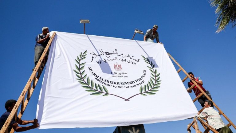 В Шарм-эль-Шейхе лидеры 20 стран соберутся на «Саммит мира»