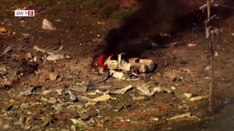 На юге США взорвался завод взрывчатки, выживших нет: операции спасения сменились поиском тел