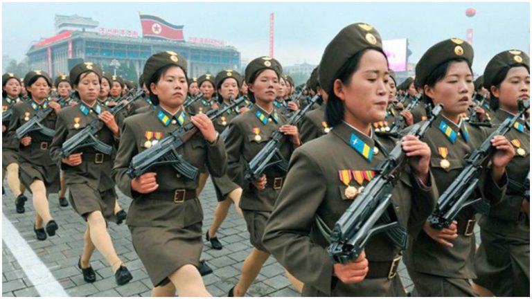 КНДР ужесточает борьбу с «несоциалистической» силиконовой грудью: публичный суд и проверки женщин