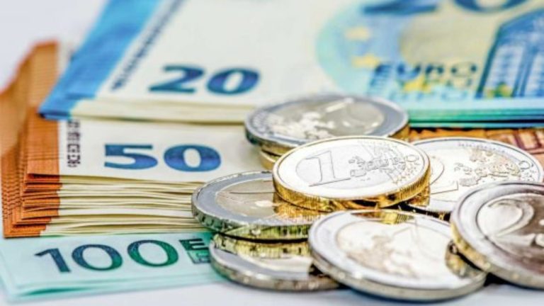 Правительство утвердило рекордный бюджет на 2026 год с дефицитом бюджета в 3,3 % ВВП