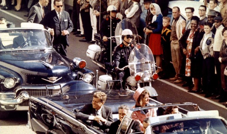 Сенатор США получила из Москвы 350-страничные документы об убийстве Кеннеди