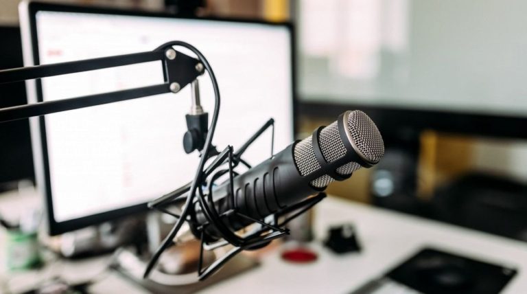 Предлагается разрешить теле- и радиорекламу только на госязыке