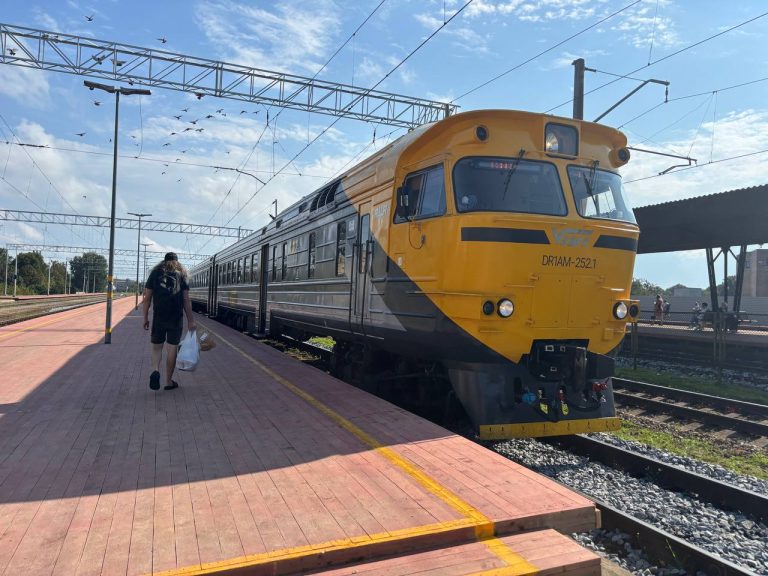 Из-за ремонта железной дороги в Латвии появятся новые маршруты и автобусные замены