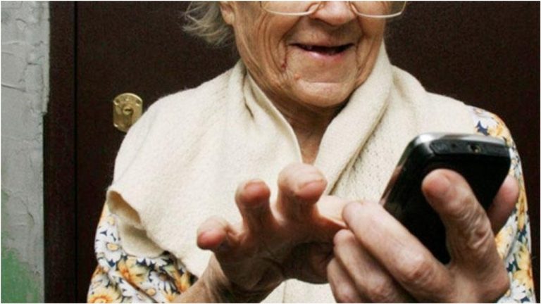 Названы самые беззащитные перед мошенниками поколения, и это не пенсионеры 65+