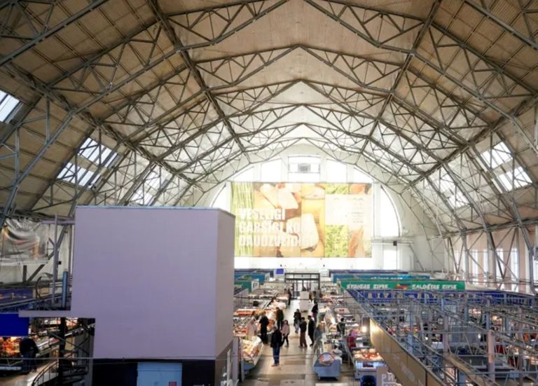 Коррупционный скандал на Центральном рынке: фигурантам дела назначены меры пресечения