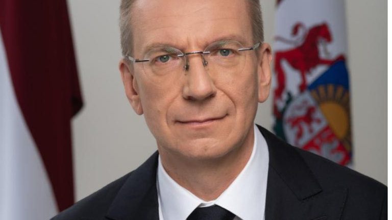 Президент Латвии посещает Албанию