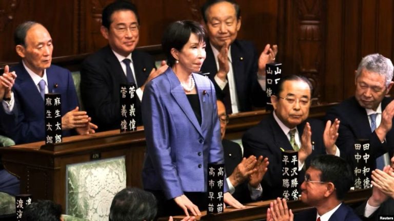 Премьер-министром Японии впервые стала женщина