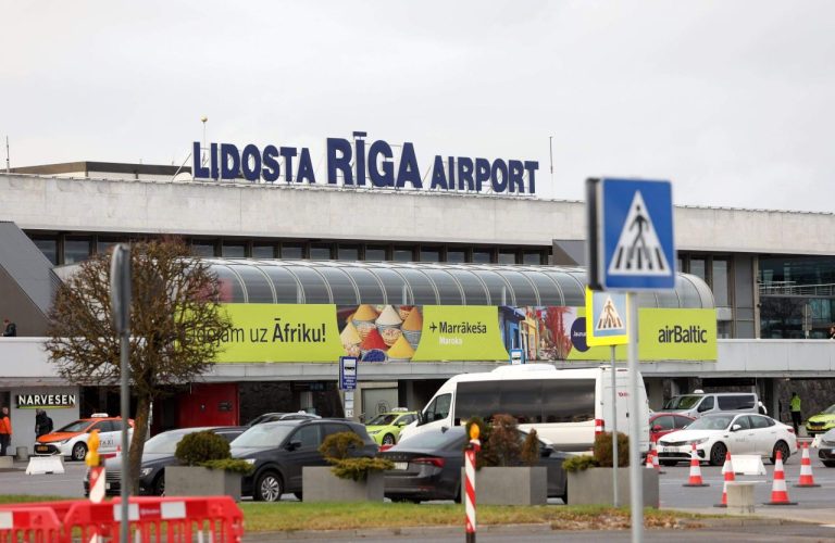 В Рижском аэропорту на пять минут приостановили взлёты и посадки из-за подозрений на беспилотник