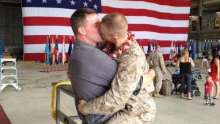 Король Чарльз возложит цветы к мемориалу пострадавшим от запрета на геев в армии