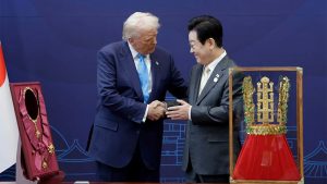 Киберугрозы растут, а цифровая грамотность падает - тревожная статистика Латвии