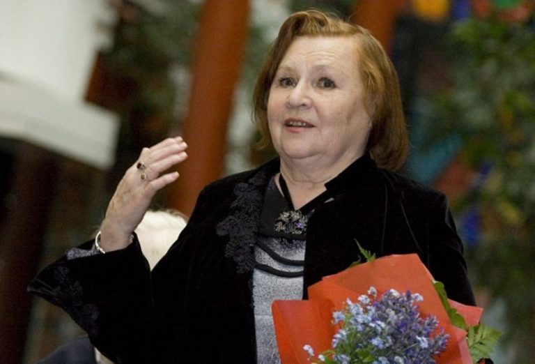 Умерла актриса Нина Гуляева - её голосом говорили в кино Ассоль и Гуттиэре