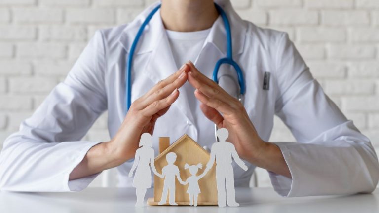 Вкладывать в здоровье выгодно для экономики страны - мнение экономиста