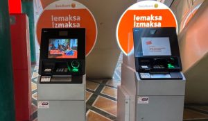 Прокуратура завершила расследование дела о спецрейсах Кариньша - обвиняется только экс-глава Госканцелярии