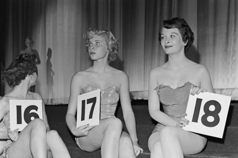 Овны, Близнецы и Козероги в ноябре рискуют утонуть в хаосе, если не возьмут себя в руки