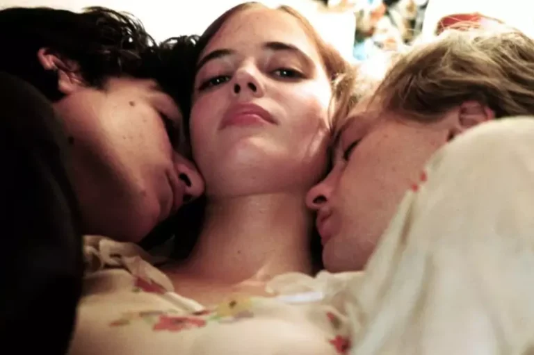 Вихрь октябрьских страстей и нежных встреч для избранных знаков зодиака