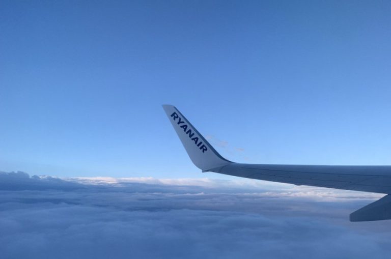 Забастовка диспетчеров парализует небо Европы: Ryanair грозит отмена 1800 рейсов