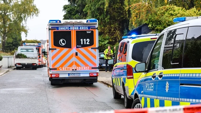 В Германии серьезно ранена мэр города Хердеке: на нее совершено ножевое нападение