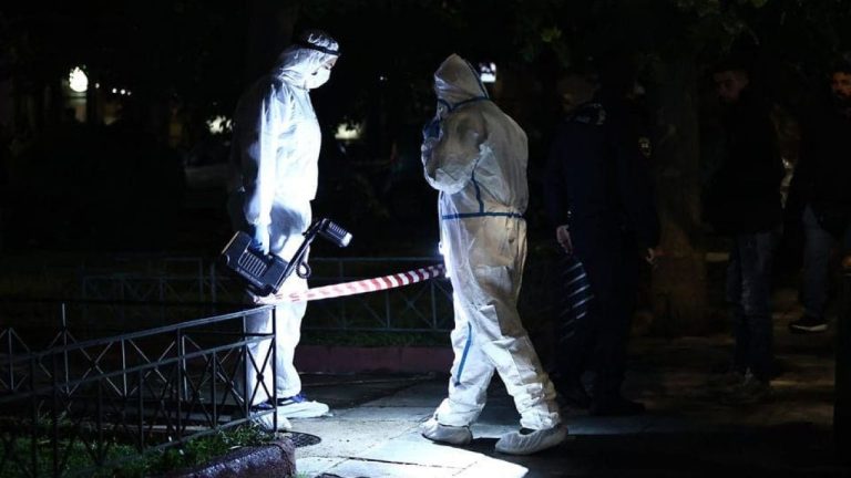 В Афинах произошел мощный взрыв в закрытом ночном клубе