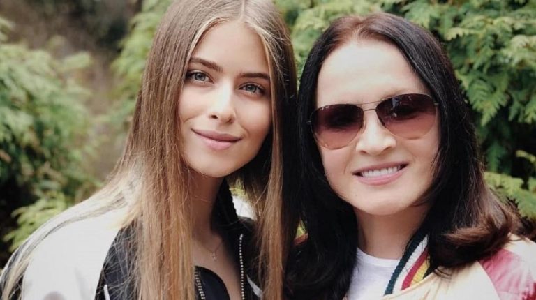 Внучка Софии Ротару появилась на Неделе моды в Париже