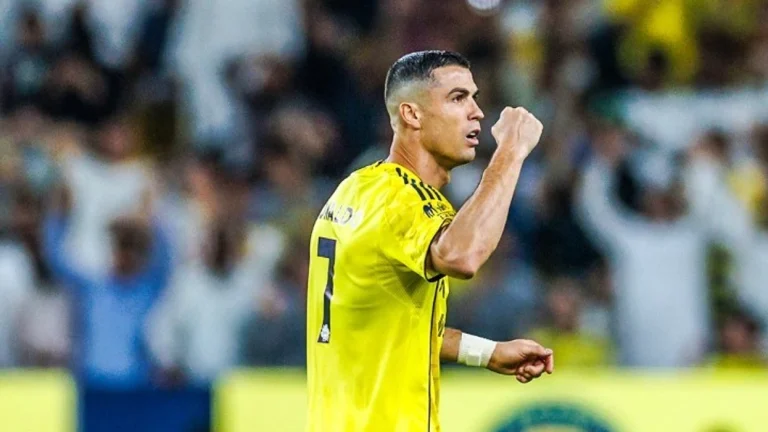 Криштиану Роналду неудержим, забивает два гола в сенсационном матче против «Аль-Файхи»