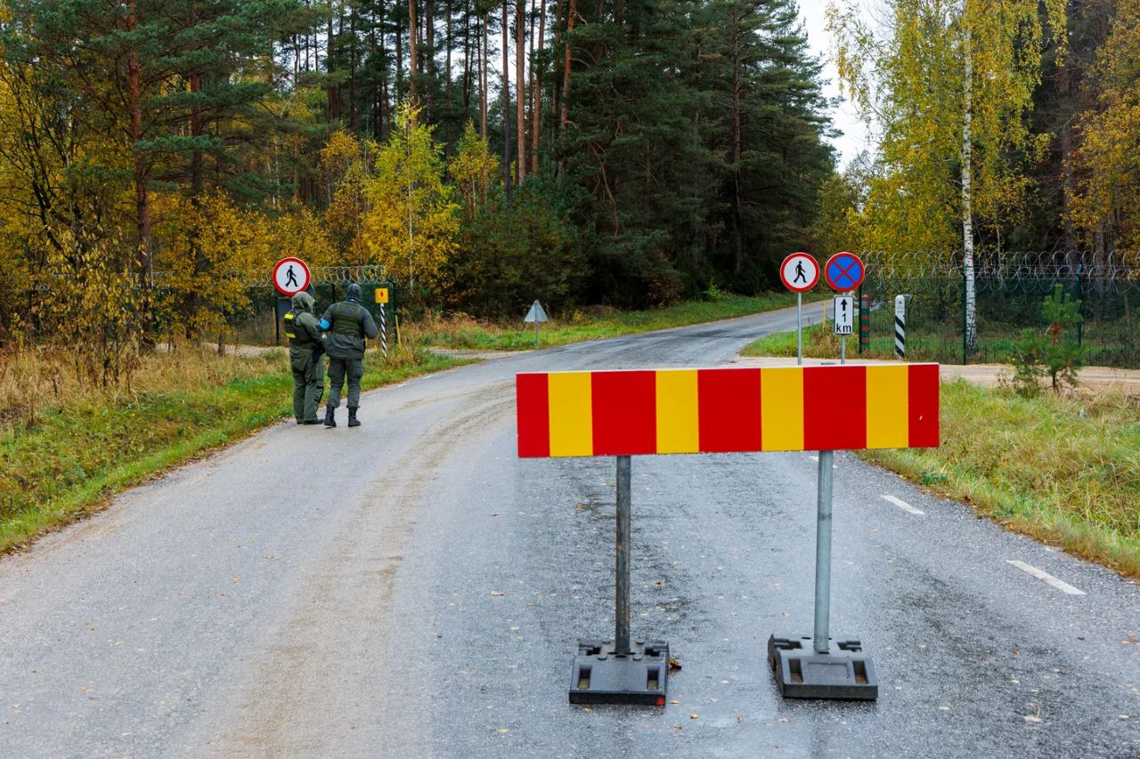 Эстония не будет закрывать границу с Россией - решение Рийгикогу