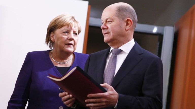 В Германии задержан мужчина, планировавший убить Меркель и Шольца