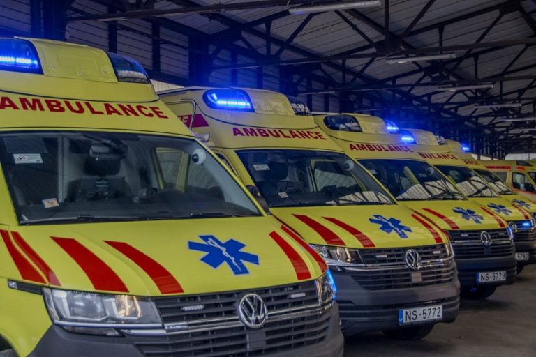 В Домском соборе сегодня освятят праздничный флаг Службы неотложной медицинской помощи