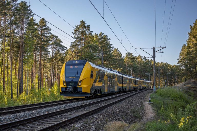 Вниманию пассажиров: с 19 ноября изменится расписание поездов в Елгаву и Лиепаю