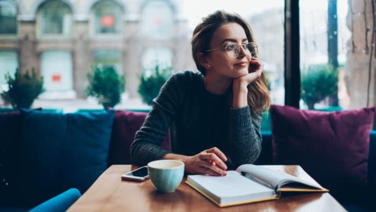 4 «нездоровых» видов поведения, которые улучшают психическое здоровье