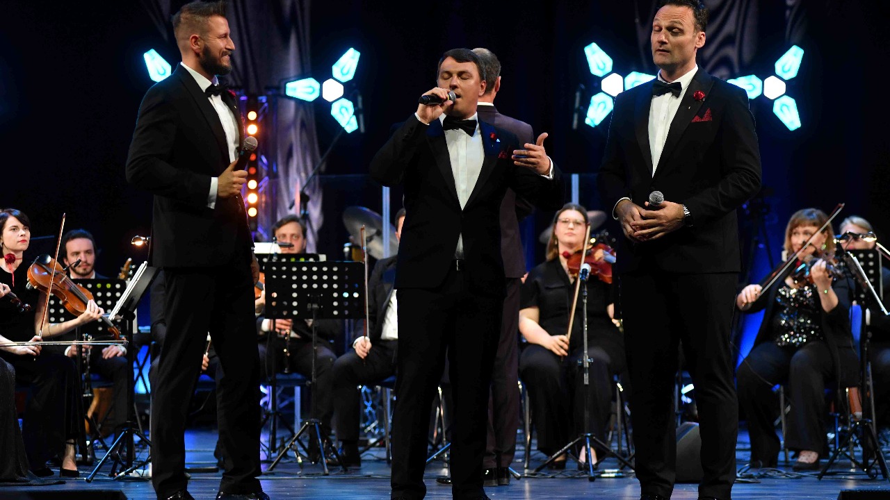 «10 Tenors»: когда десять голосов превращают зиму в праздник